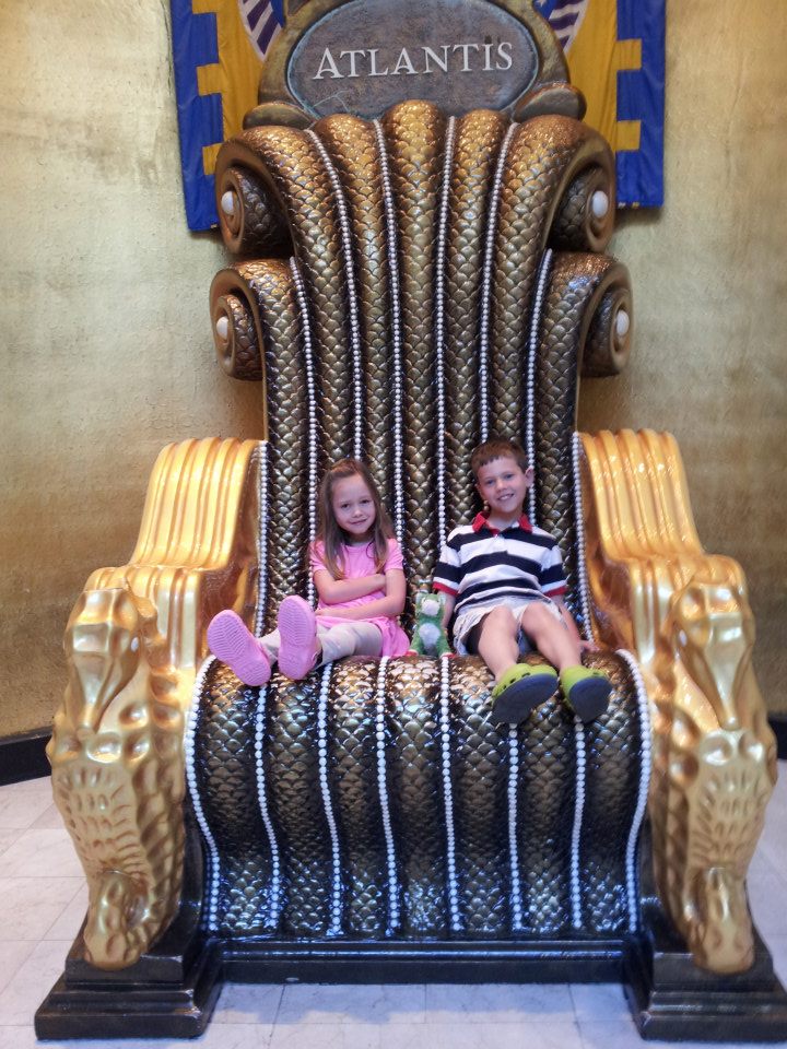 The big chair at Atlantis in the Bahamas